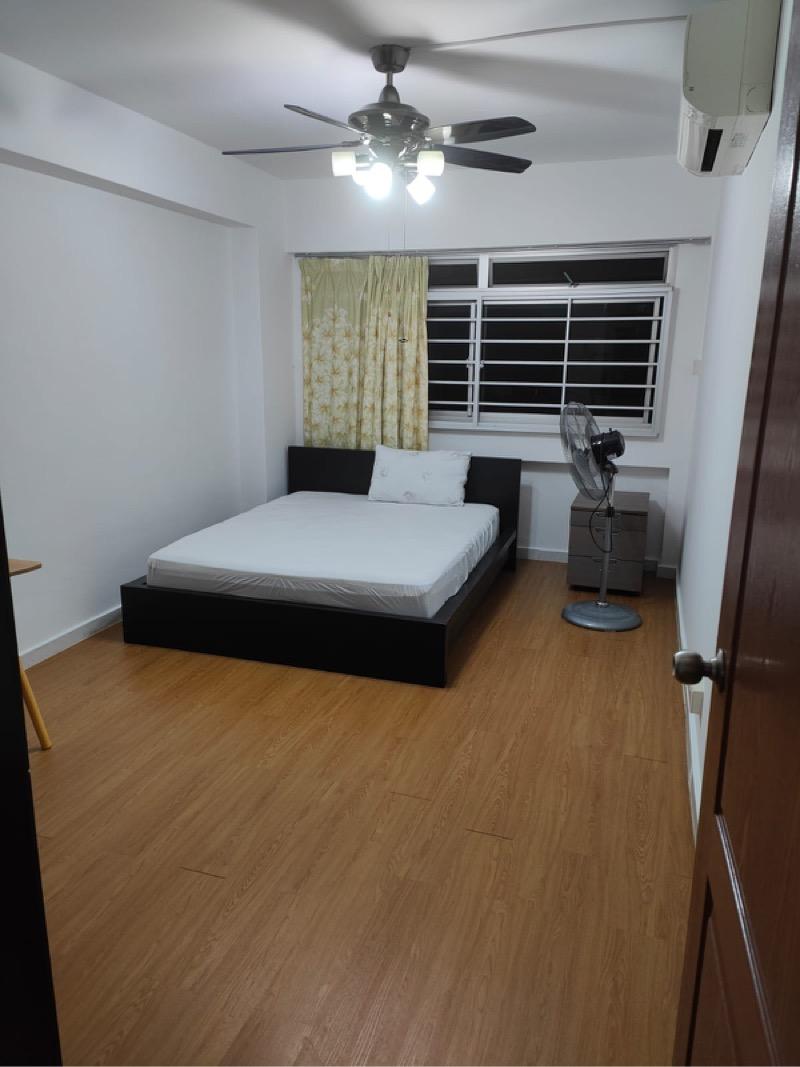 Prop-GPT: HDB Apartment: D18 Pasir Ris 188 Pasir Ris Street 12