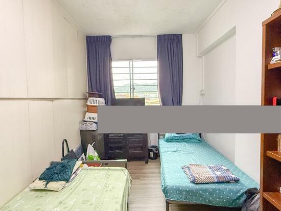 Prop-GPT: HDB Apartment: D21  9 Toh Yi Drive