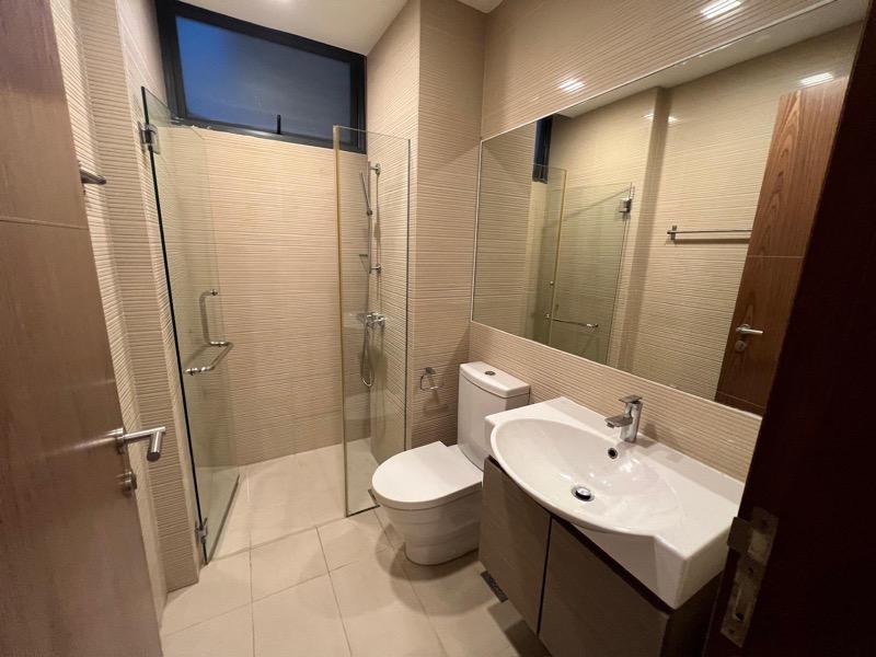 HAMPSTEAD Detached House For Rent, $10,300, 4 Bed 5 Bath 4,144 sqft $2.64 psf