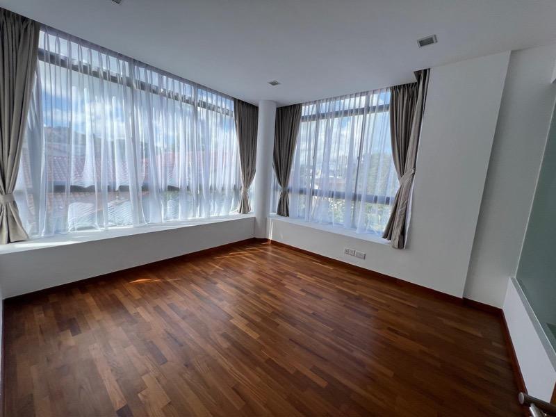 HAMPSTEAD Detached House For Rent, $10,300, 4 Bed 5 Bath 4,144 sqft $2.64 psf