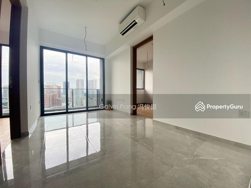 Prop-GPT: Condominium: D03  Stirling Residences