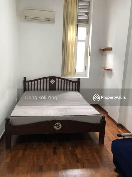 Prop-GPT: Apartment: D15  Mountbatten Lodge