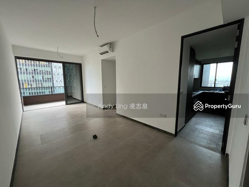 Prop-GPT: Condominium: D07  Midtown Modern