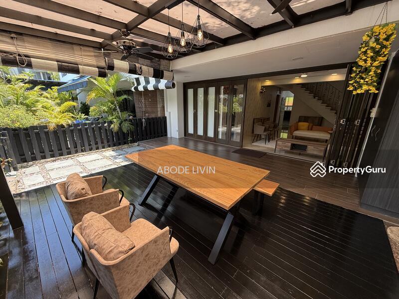 Prop-GPT: Condominium: D16  Rich East Garden