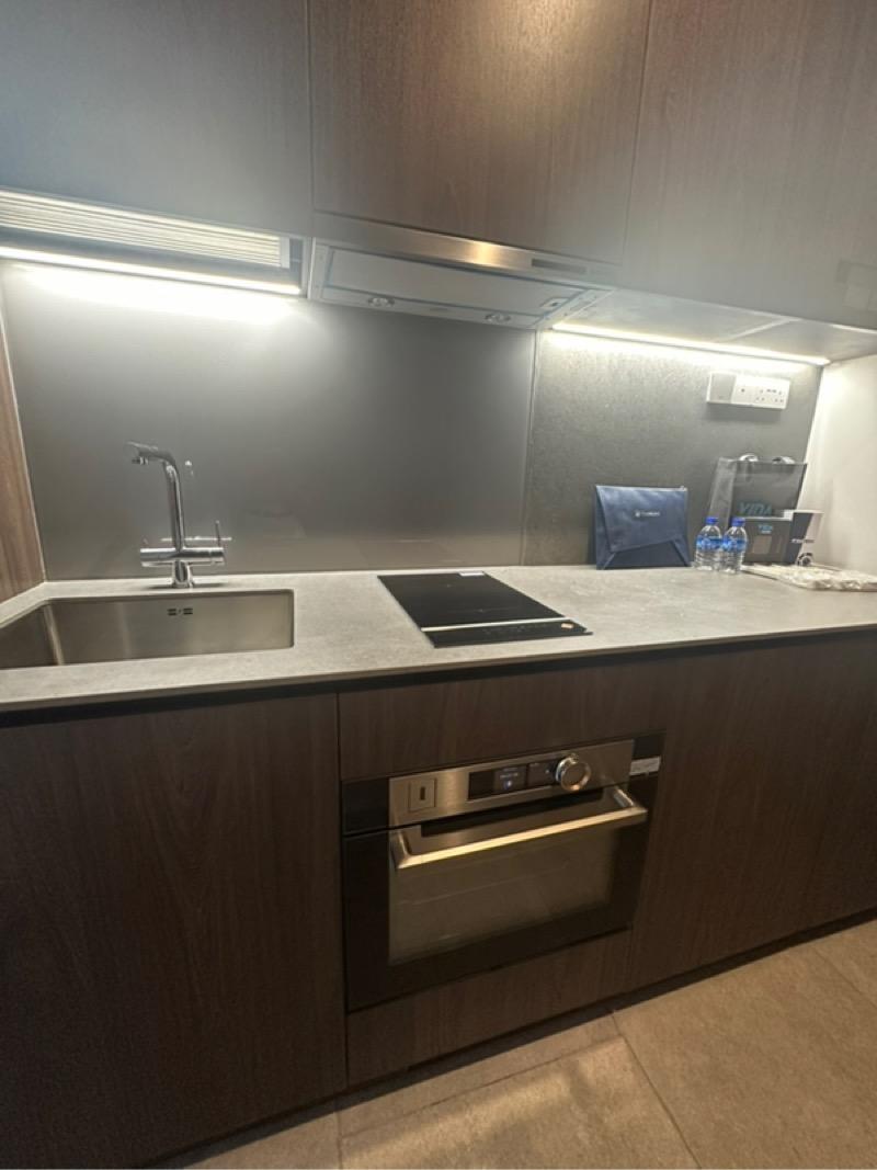 Condominium for Rent, Midtown Modern Condominium For Rent, $5,200, 2 Bed 1 Bath 592 sqft $8.78 psf, SGD 5,200 | 99-year Leasehold