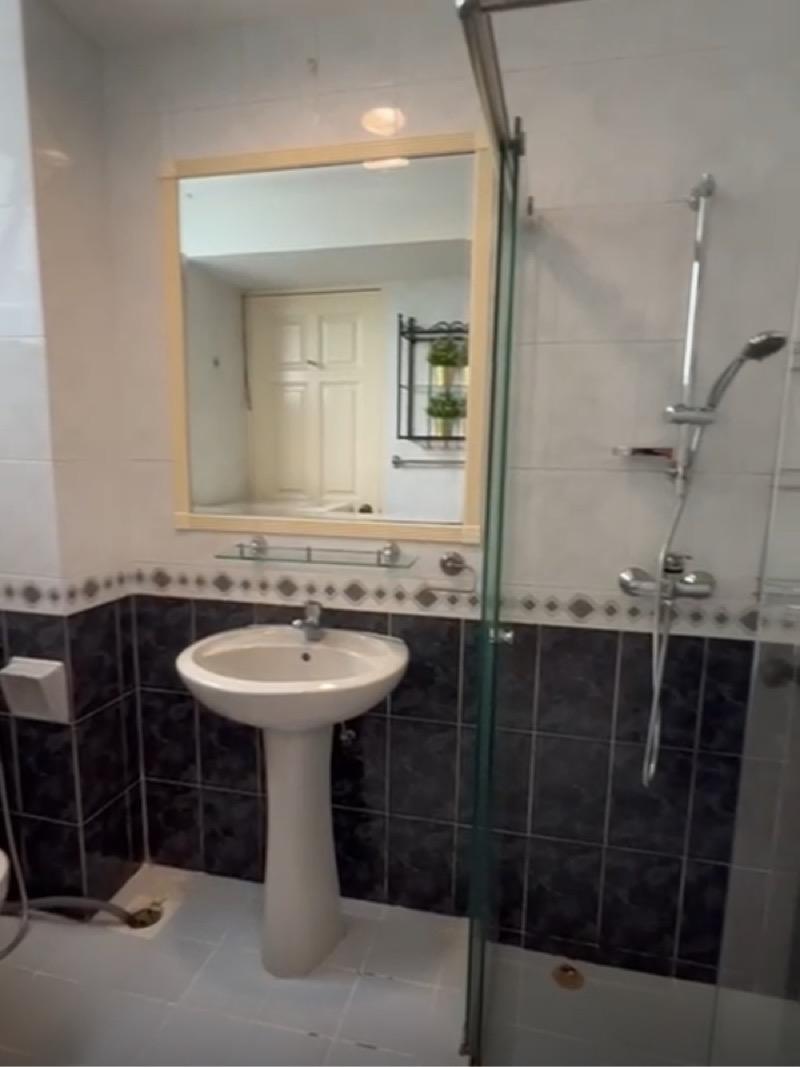 Condominium for Rent, Elias Green Condominium Room Rental, $1,649, 1 Bed 1 Bath 200 sqft $8.25 psf, SGD 1,649