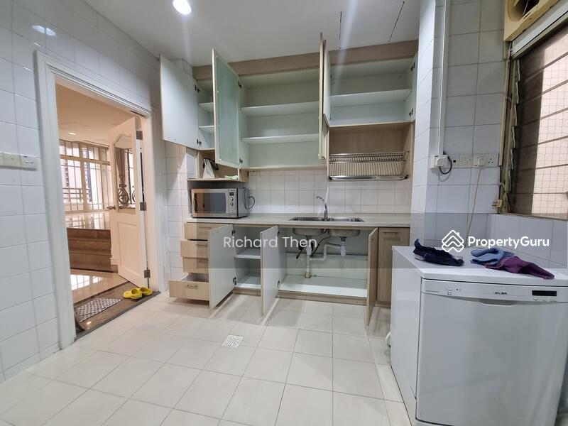 Condominium for Rent: D09, 239192