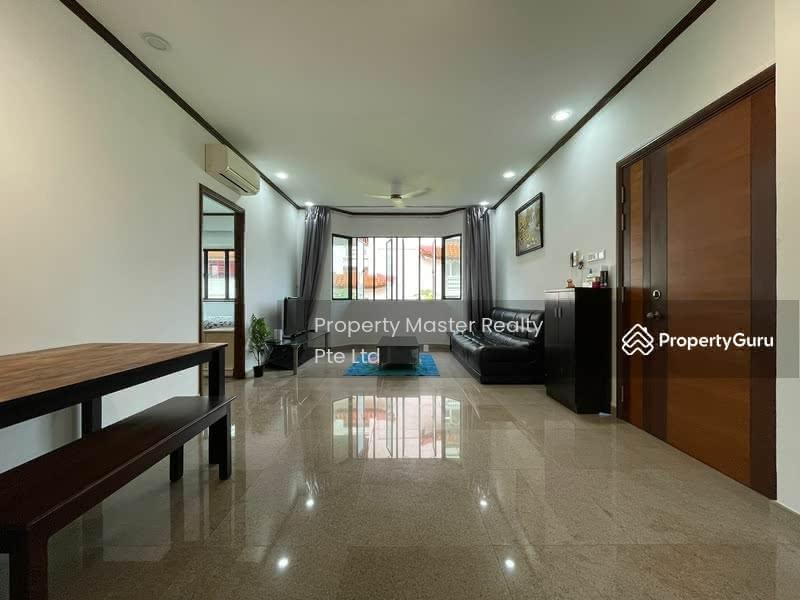 Prop-GPT: Apartment: D05  Mendon Spring