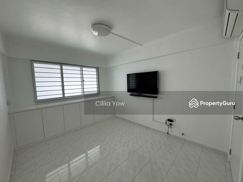 HDB Flat for Rent, 223A Jurong East Street 21, SGD 950 | 99-year lease