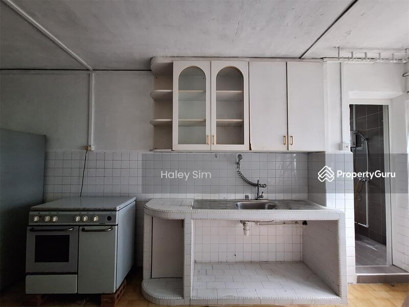 HDB Flat for Rent, 272 Tampines Street 22, SGD 1,400 | 99-year lease