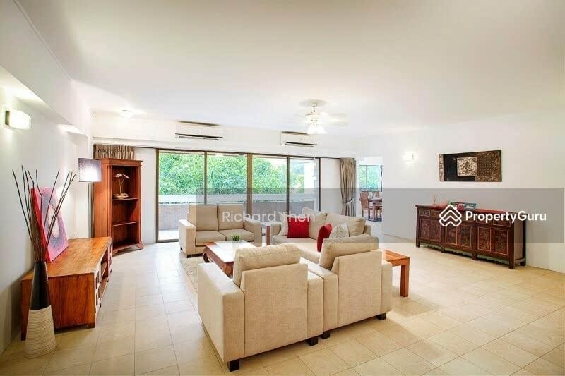 Prop-GPT: Condominium: D09 Cairnhill The Cairnhill