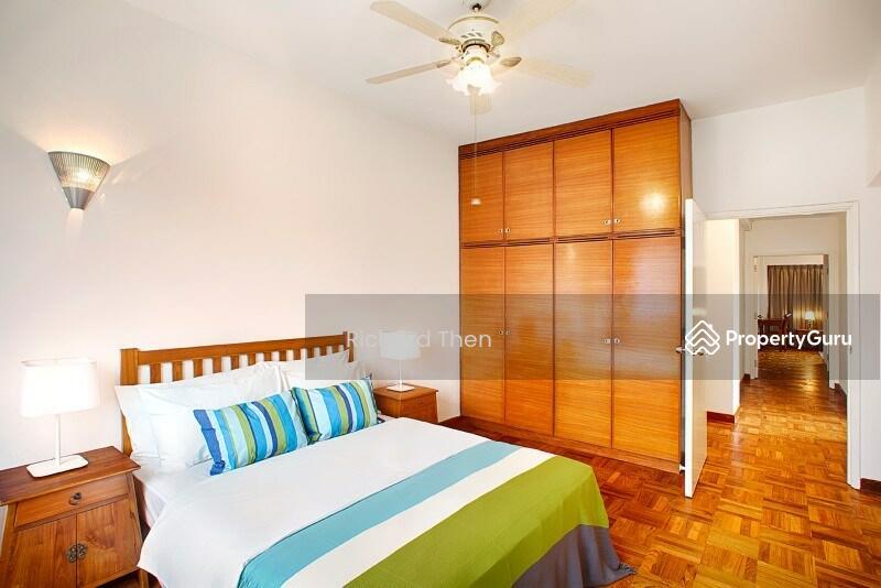 Condominium for Rent: Cairnhill, D09, 229740