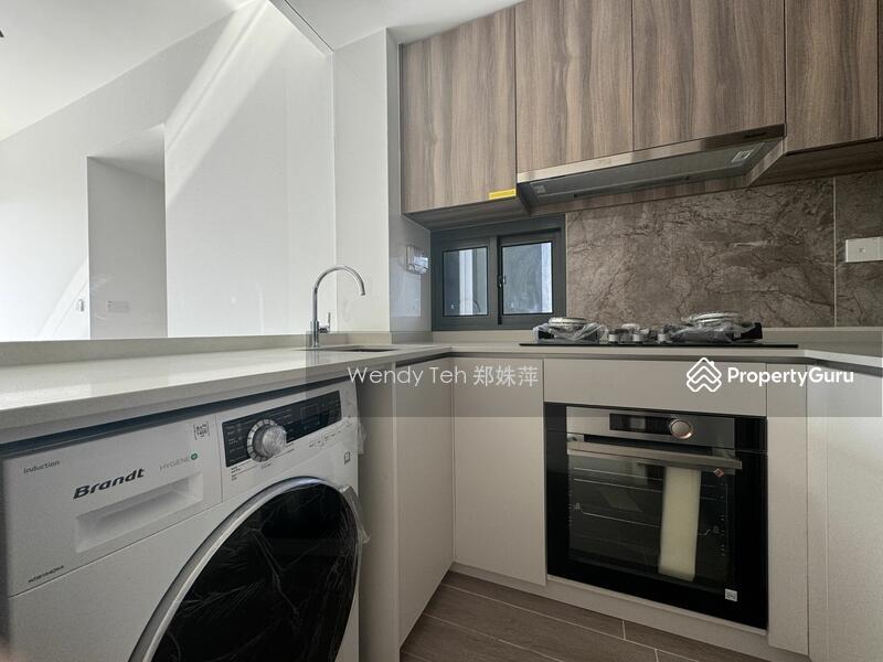 Prop-GPT: Condominium: D12  Verticus