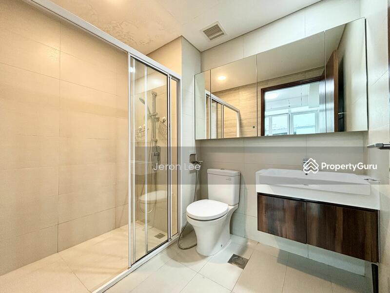 Condominium for Rent: D14, 398504