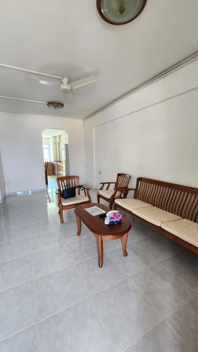Prop-GPT: HDB Apartment: D05  320 Clementi Ave 4