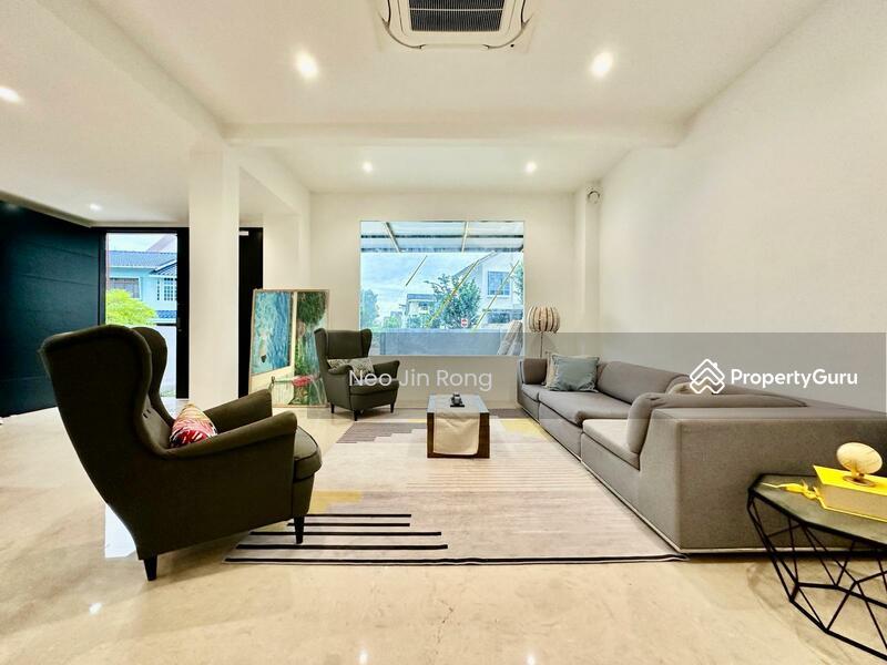 Prop-GPT: Semi-Detached: D15  2.5sty Brand New Semid for Rent