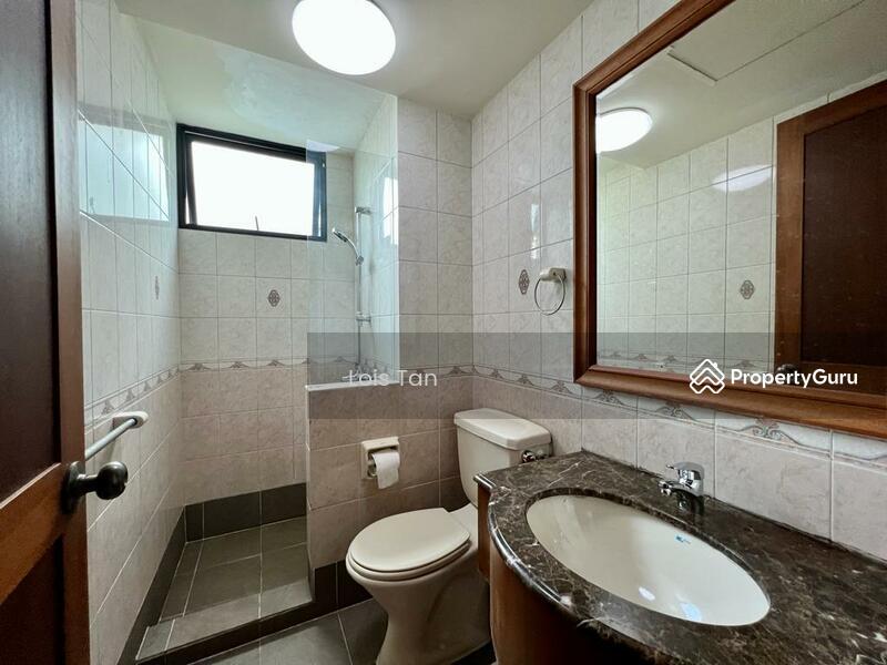Condominium for Rent: D18, 529864