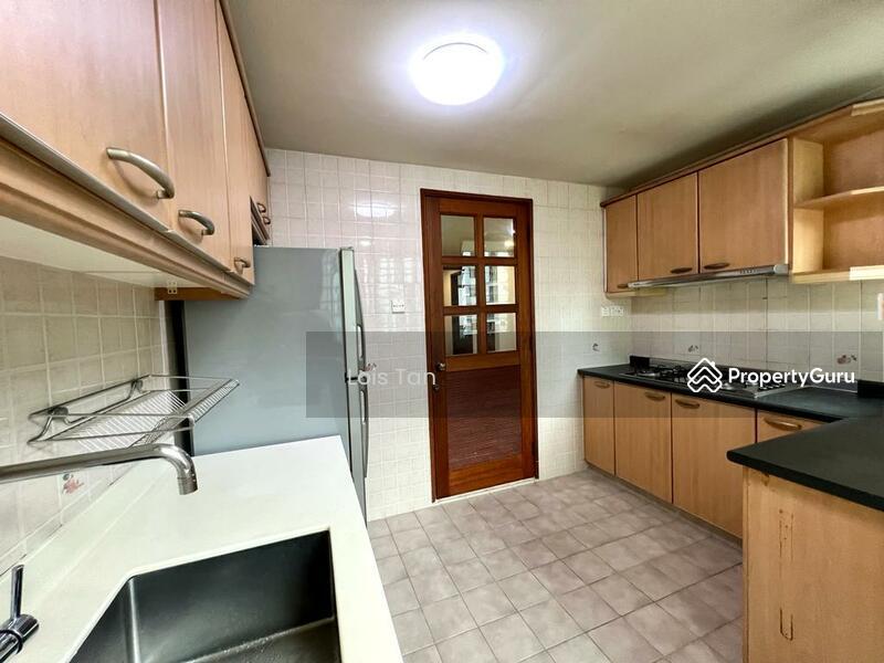Condominium for Rent: D18, 529864