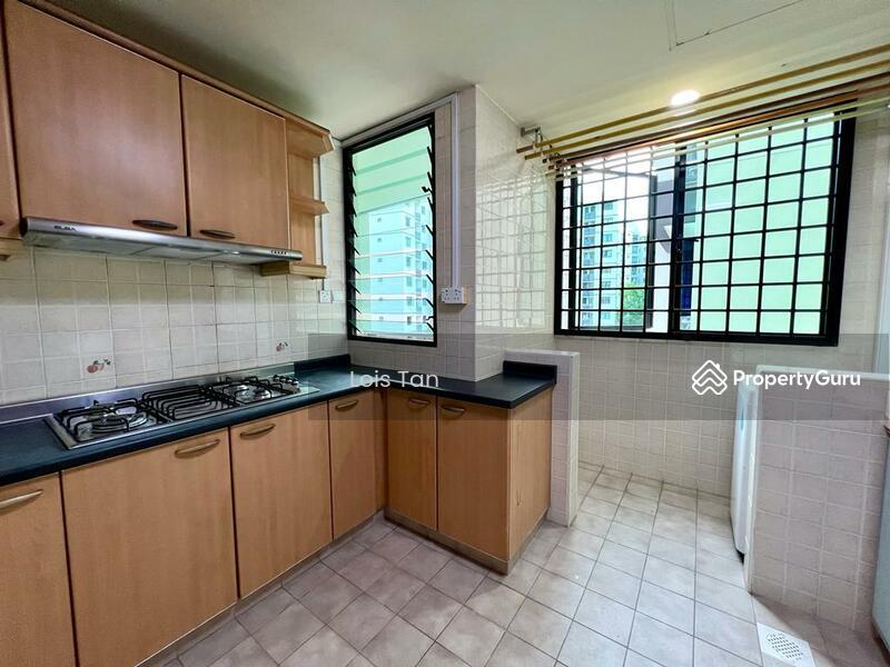 Condominium for Rent: D18, 529864