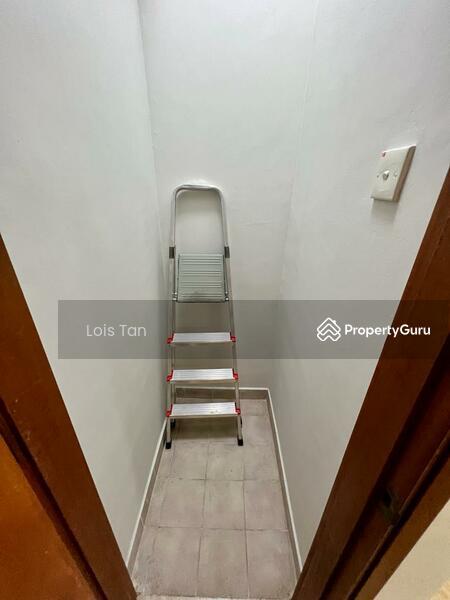 Condominium for Rent: D18, 529864