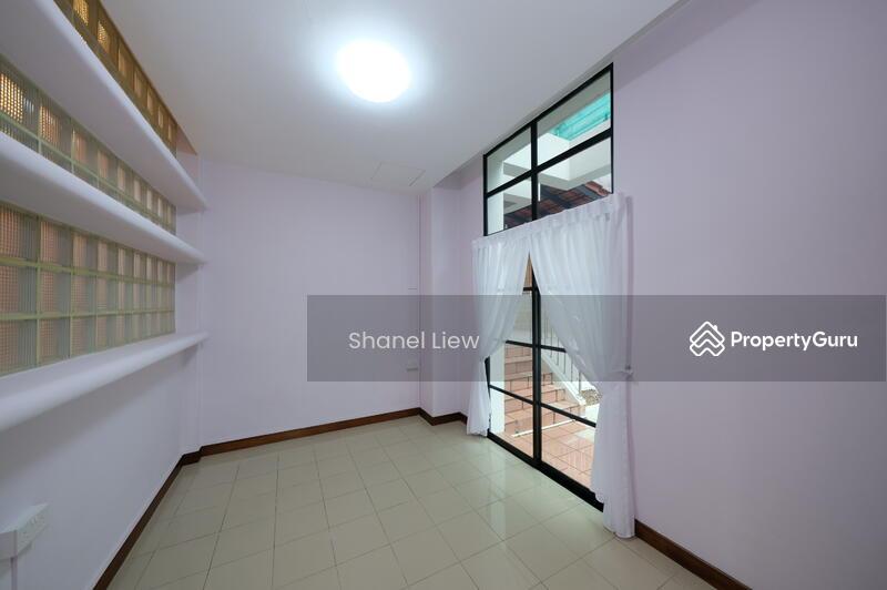 Corner Terrace for Rent: D10, 259058