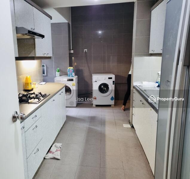 Prop-GPT: Condominium: D10  Sommerville Grandeur
