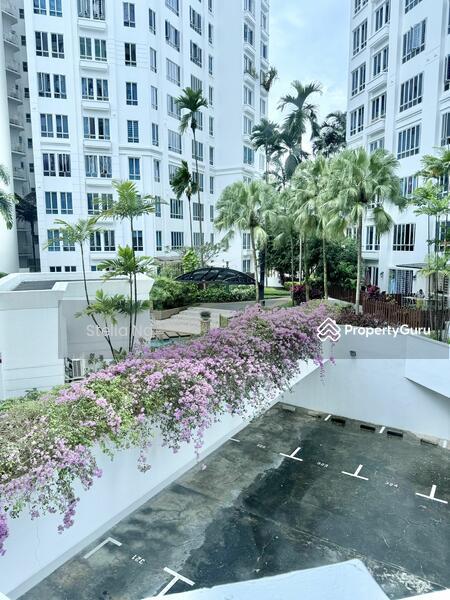 Condominium for Rent: D25, 738084