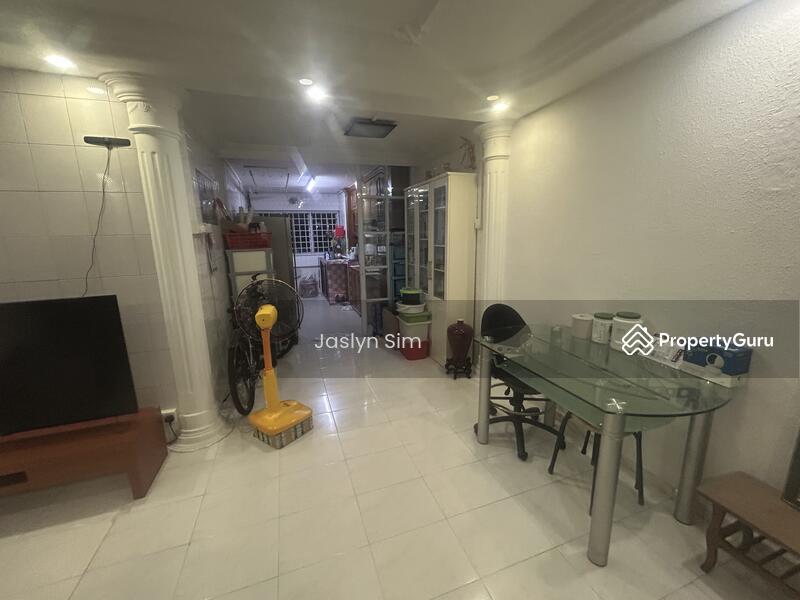 HDB Flat for Rent, 650 Hougang Avenue 8, SGD 788 | 99-year lease