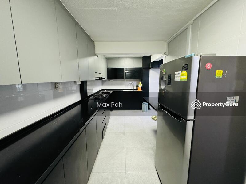 109 Spottiswoode Park Road