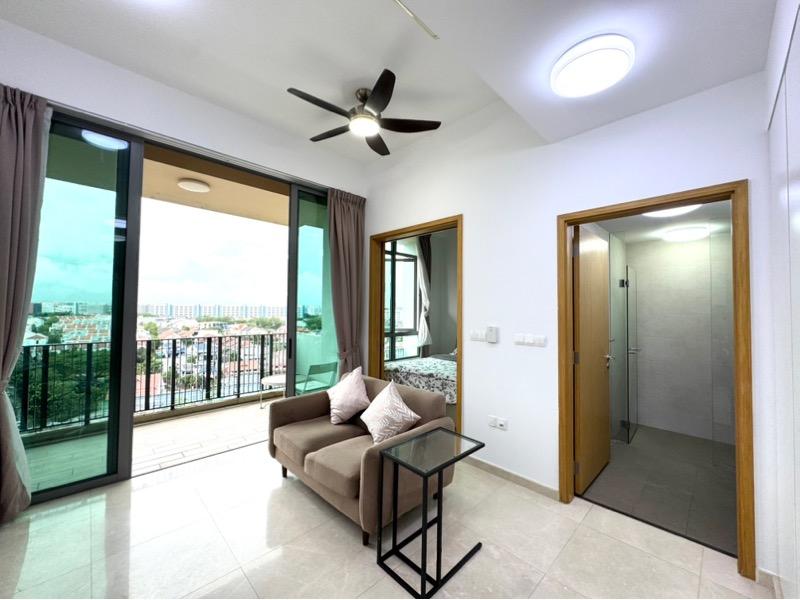 Condominium for Rent: D16, 469601