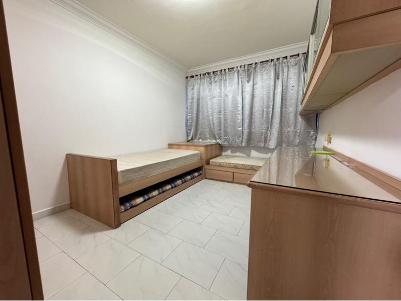 Prop-GPT: HDB Apartment: D27 Yishun 850 Yishun Street 81