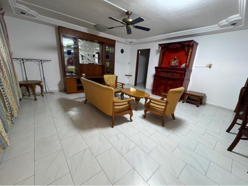 HDB Apartment for Rent, 850 Yishun Street 81 HDB Apartment For Rent, $3,400, 3 Bed 2 Bath 107 sqft $31.78 psf, SGD 3,400 | 99-year Leasehold