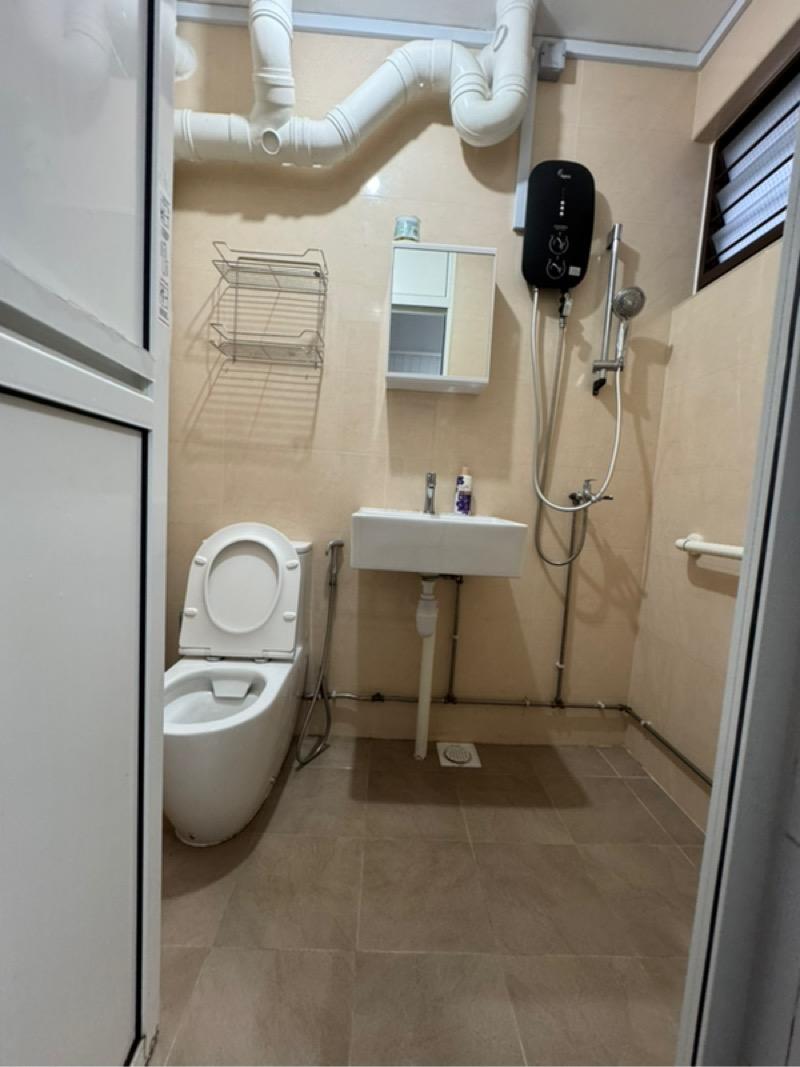 HDB Apartment for Rent, 850 Yishun Street 81 HDB Apartment For Rent, $3,400, 3 Bed 2 Bath 107 sqft $31.78 psf, SGD 3,400 | 99-year Leasehold