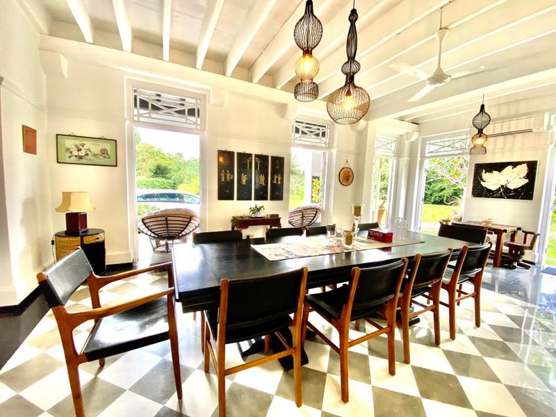Prop-GPT: Bungalow - Good Class: D10  Double storey house with lush greenery on large piece of land