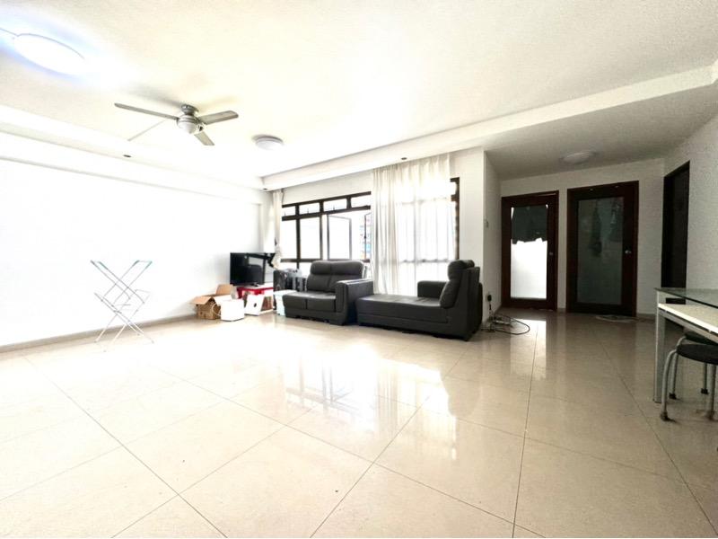 634 Jurong West Street 65 HDB Apartment For Rent, $3,800, 3 Bed 2 Bath 1,184 sqft $3.21 psf