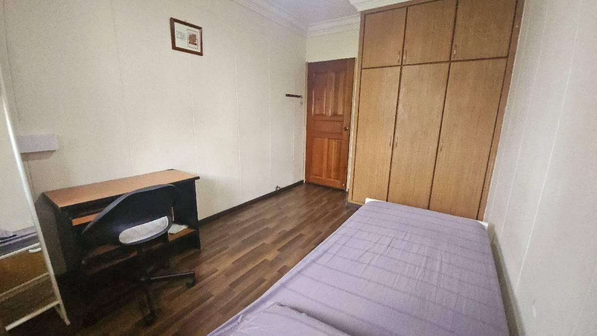 HDB Apartment for Rent: D18, 520891