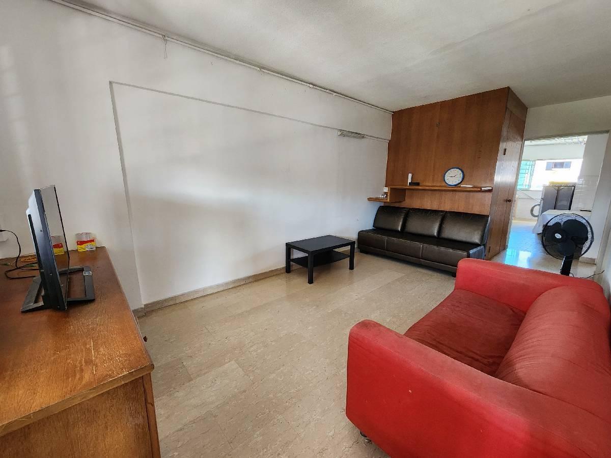 Prop-GPT: HDB Apartment: D23 Bukit Batok 178 Bukit Batok West Avenue 8