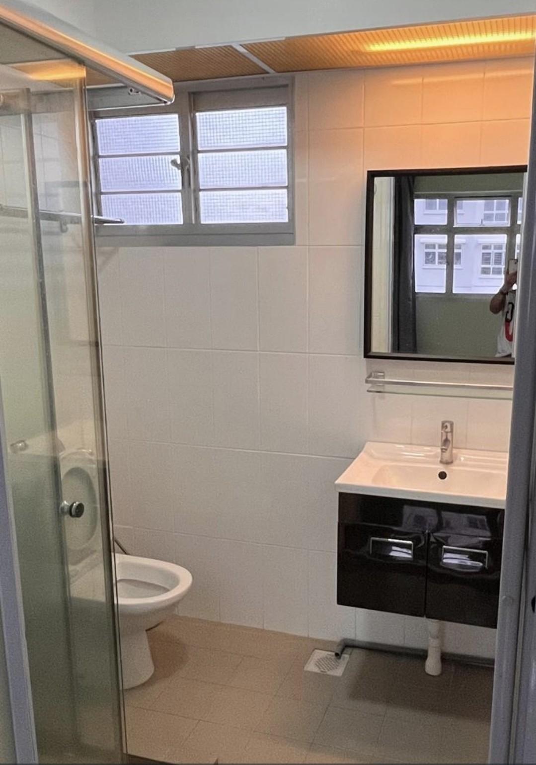 HDB Apartment for Rent, 326C Sumang Walk HDB Apartment For Rent, $2,200, 1 Bed 2 Bath 646 sqft $3.41 psf, SGD 2,200 | 99-year Leasehold