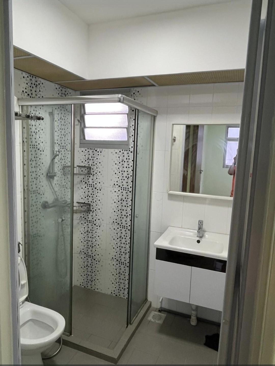 HDB Apartment for Rent, 326C Sumang Walk HDB Apartment For Rent, $2,200, 1 Bed 2 Bath 646 sqft $3.41 psf, SGD 2,200 | 99-year Leasehold