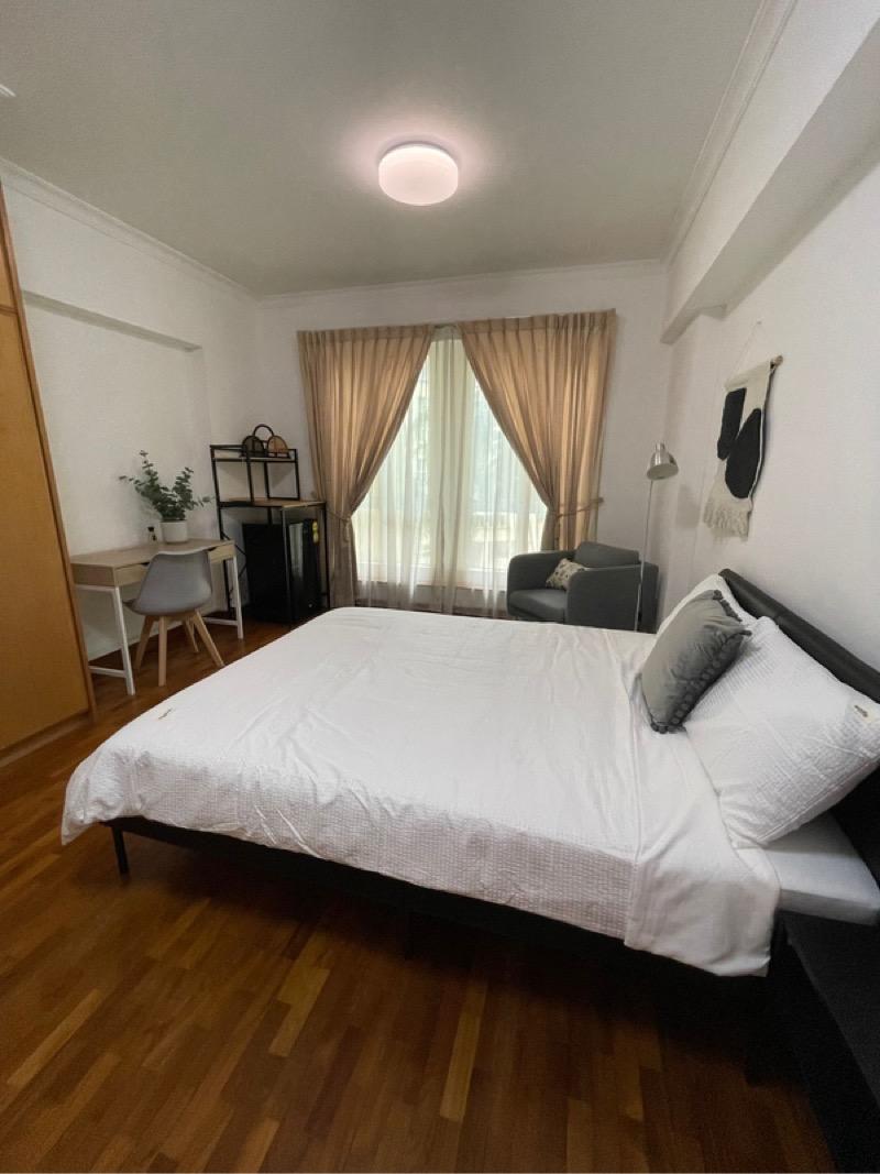 Condominium for Rent, Emerald Garden Condominium Room Rental, $2,499, 1 Bed 1 Bath 250 sqft $10.00 psf, SGD 2,499 | 999-year Leasehold