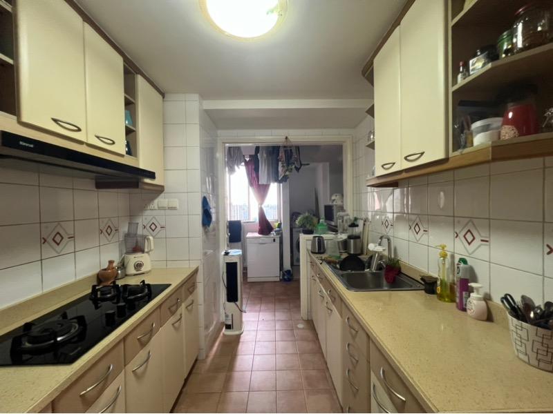 Condominium for Rent: D19, 538807