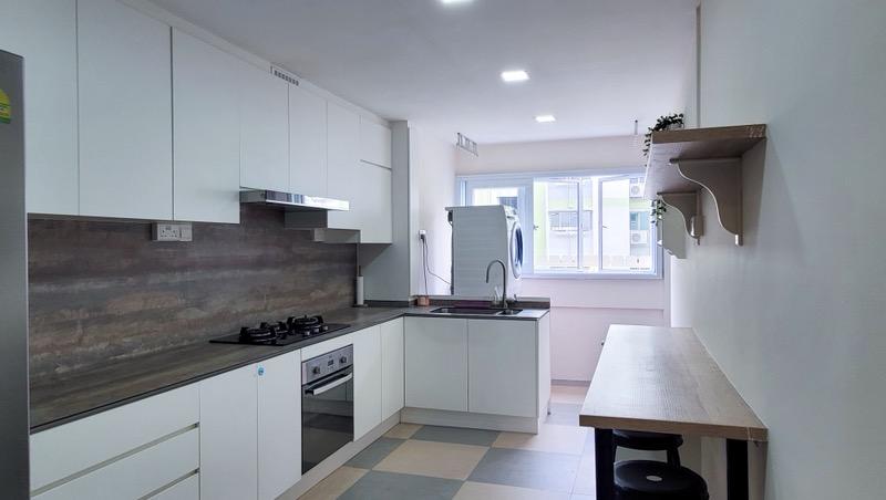 405 Hougang Avenue 10 HDB Apartment For Rent, $3,900, 3 Bed 2 Bath 979 sqft $3.98 psf