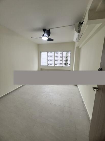 Prop-GPT: HDB Apartment: D27  407 Sembawang Drive