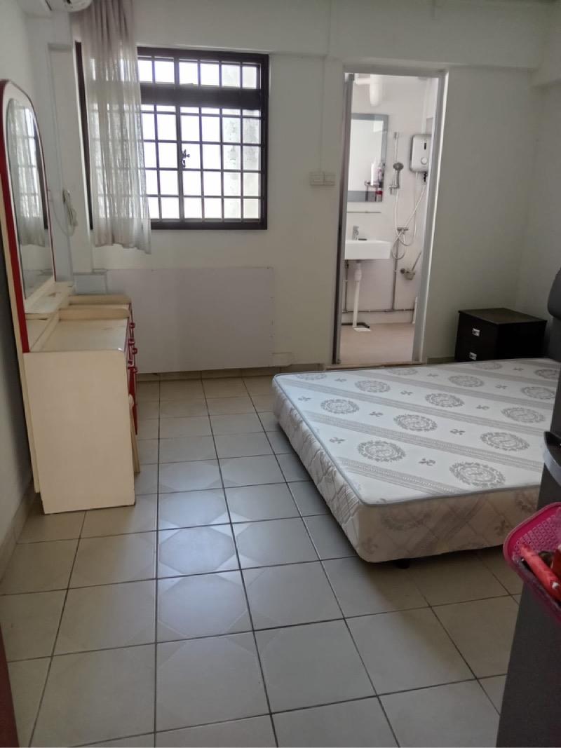 Prop-GPT: HDB Apartment: D23  275 Bangkit Road