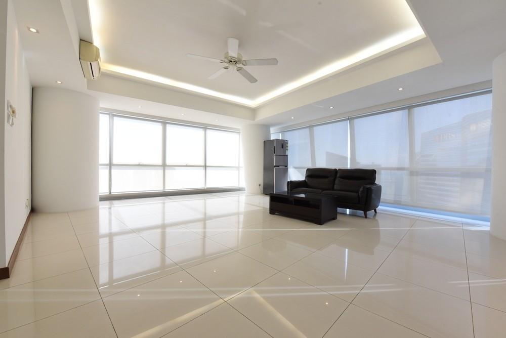 Prop-GPT: Condominium: D01 Marina The Sail @ Marina Bay