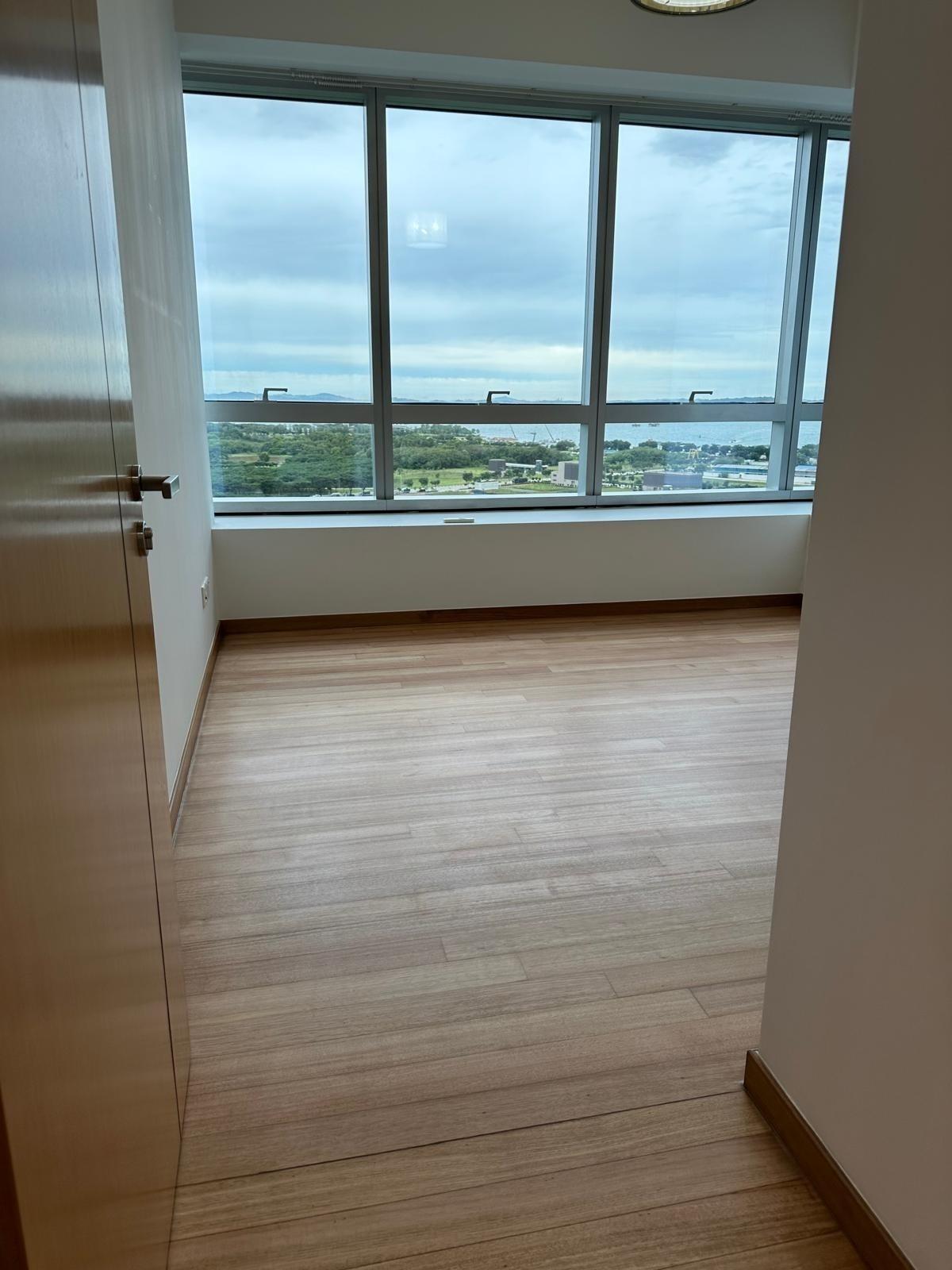 Condominium for Rent, Marina Bay Residences Condominium For Rent, $5,900, 1 Bed 1 Bath 753 sqft $7.84 psf, SGD 5,900 | 99-year Leasehold