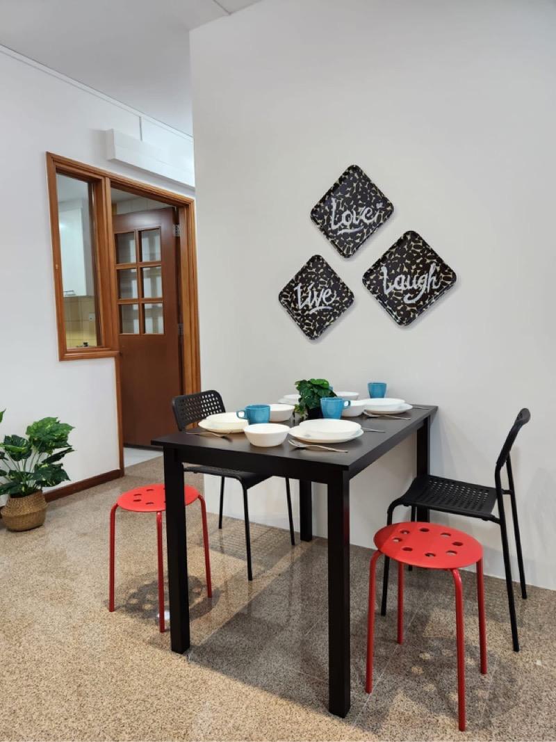 Condominium for Rent, Queens Condominium Room Rental, $1,549, 1 Bed 1 Bath 150 sqft $10.33 psf, SGD 1,549 | 99-year Leasehold
