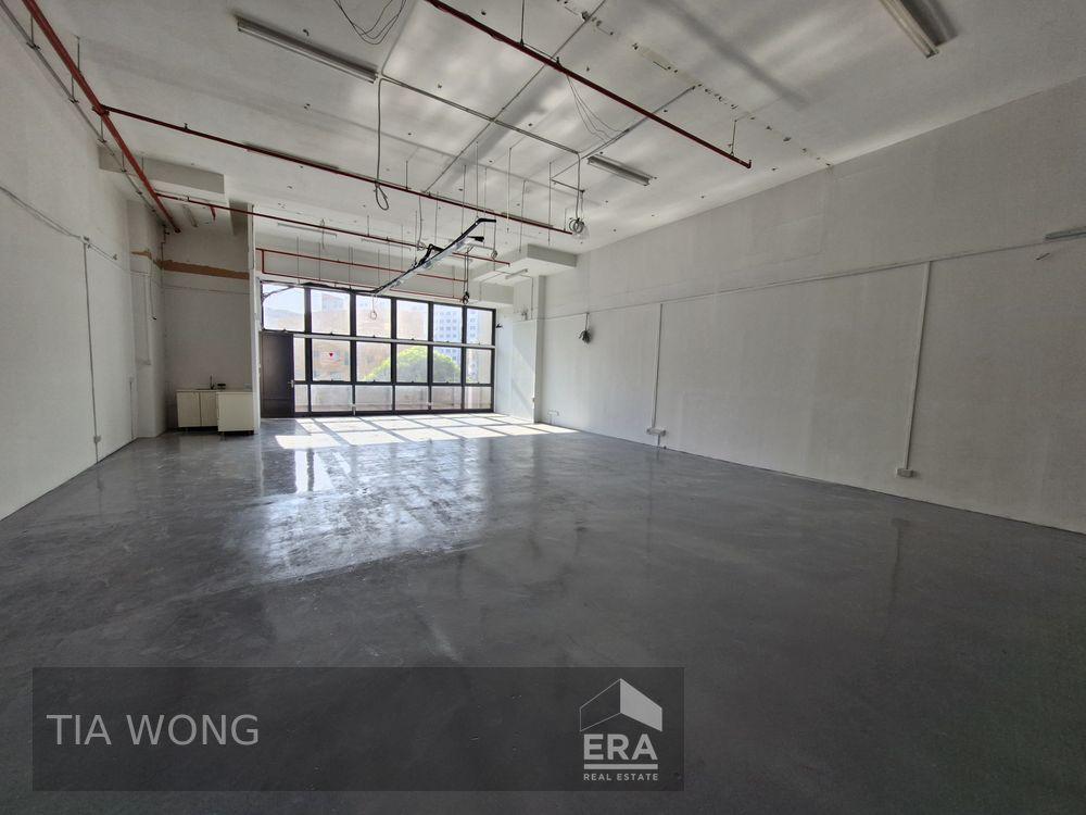 Prop-GPT: Light Industry:   Woodlands Close Woodlands Horizon For Rent