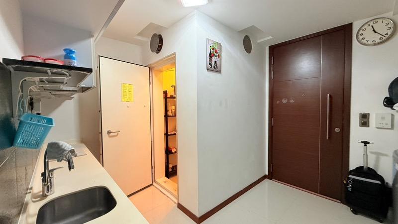 Condominium for Rent: D14, 398371