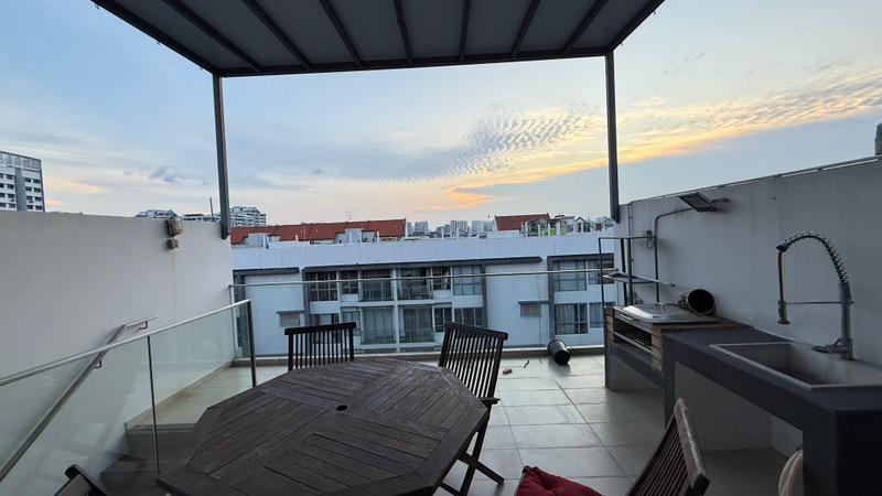 Condominium for Rent: D14, 398371